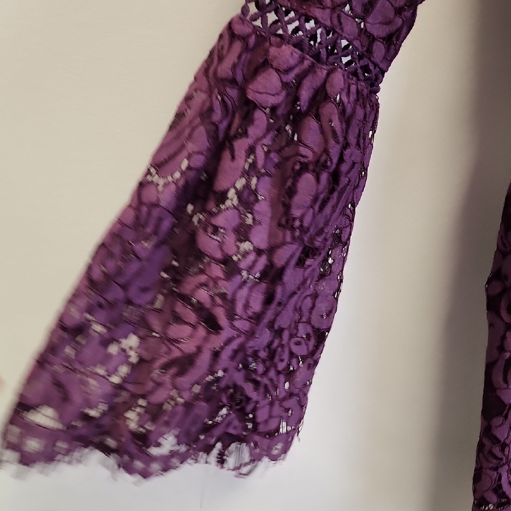 DO+BE Deep Purple Lace Romper - Picture 4 of 4